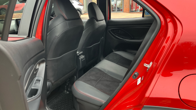 Toyota Yaris Cross 1.5 Hybrid GR Sport 5dr CVT Hybrid Estate